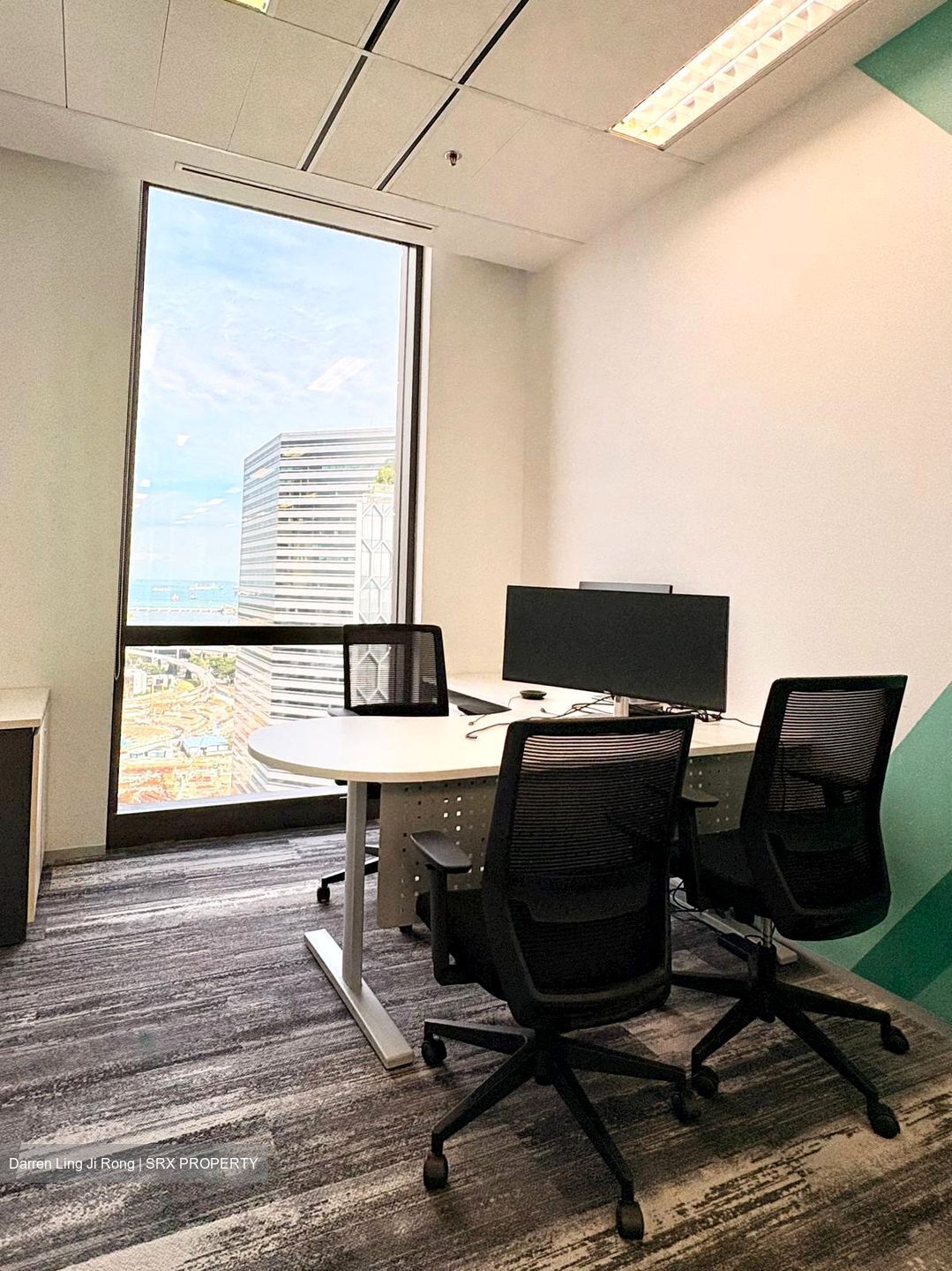 Parkview Square (D7), Office #588871361